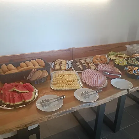 Na Rozhledně Krkavec Pensión *
